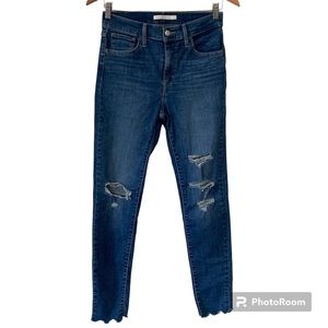 Women’s Levi’s 720 High Rise Super Skinny Raw Hem size 28 Distressed Stretch